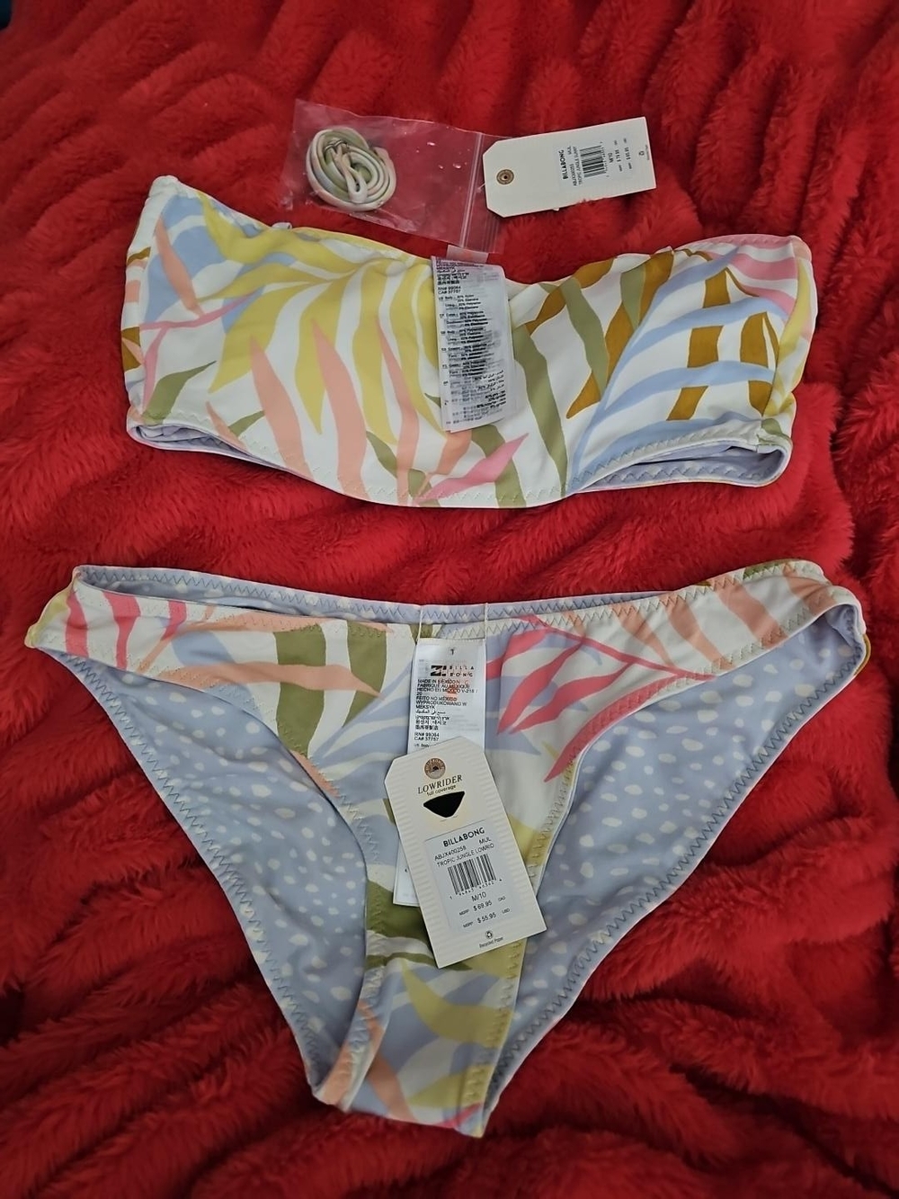 NWT Billabong Tropic Jungle Reversible Bikini Set M/10